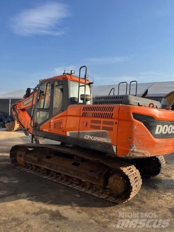 Doosan DX 225 LC-5 Vikšriniai ekskavatoriai