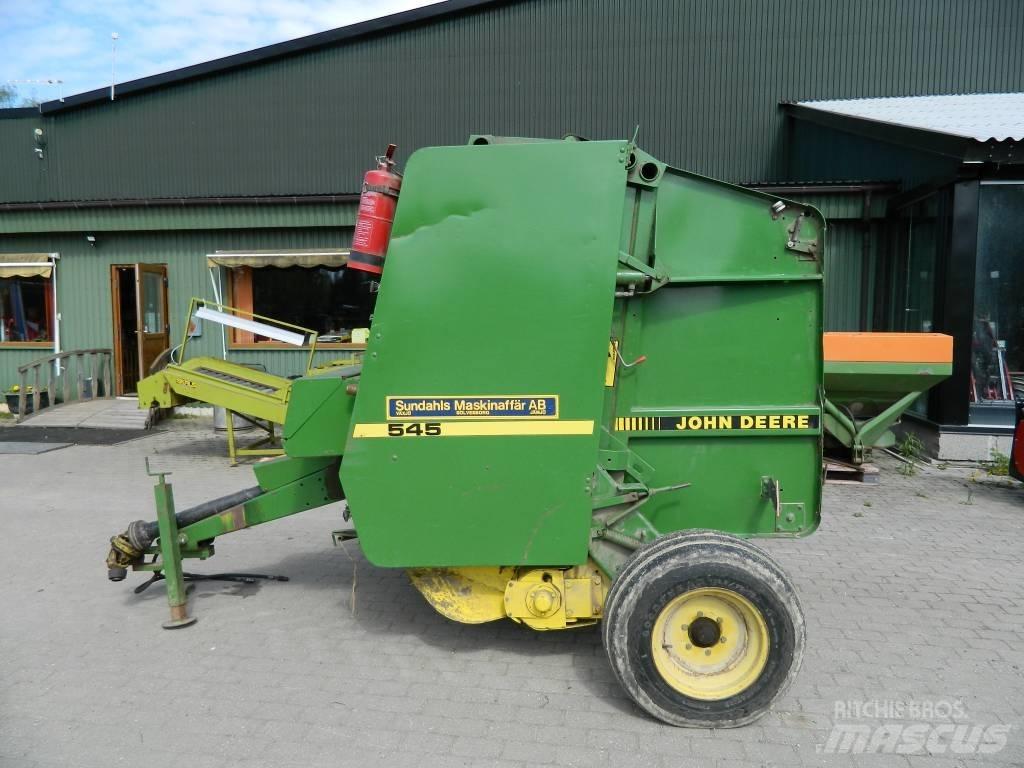 John Deere 545 Ritinių presai