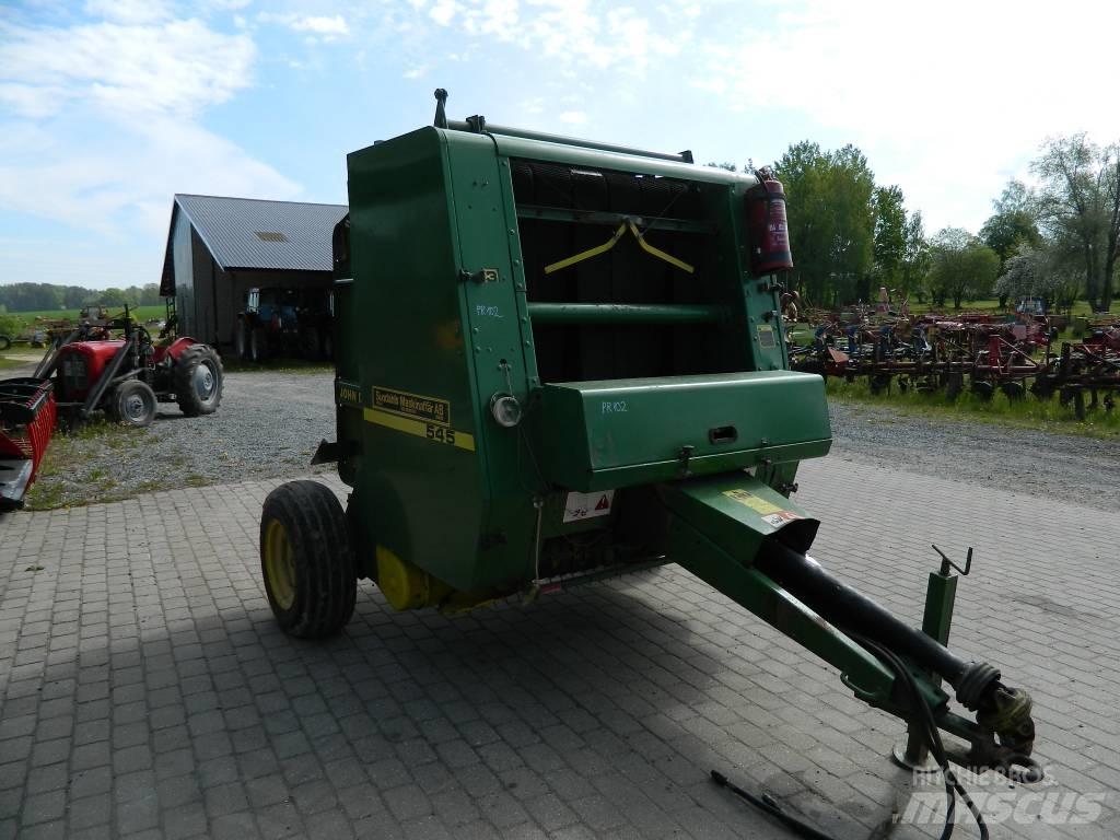 John Deere 545 Ritinių presai