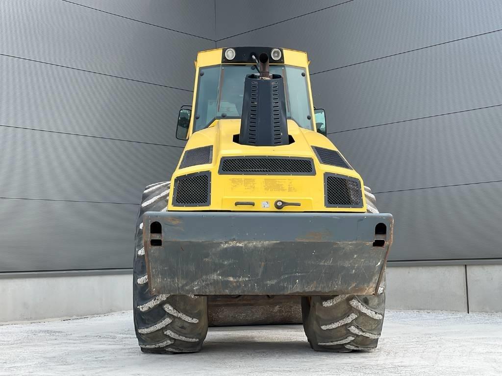 Bomag BW 216 DH-4i Vieno būgno volai