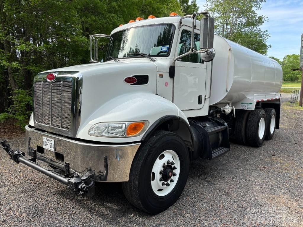 Peterbilt 348 Vandens sunkvežimiai