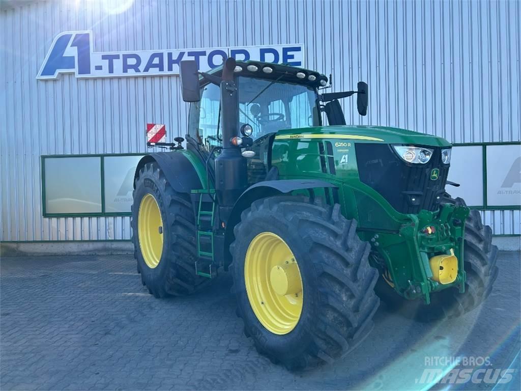 John Deere 6250R Traktoriai