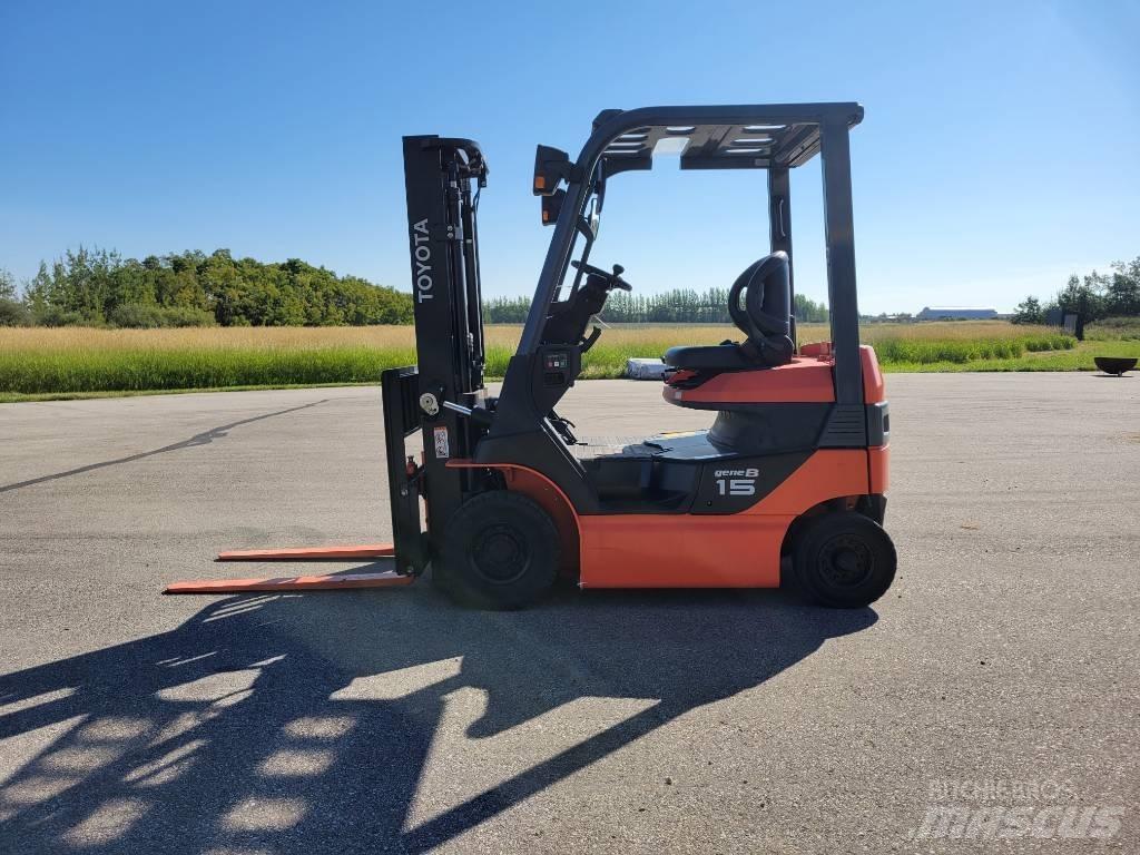 Toyota 8 FB 15 Elektriniai šakiniai krautuvai