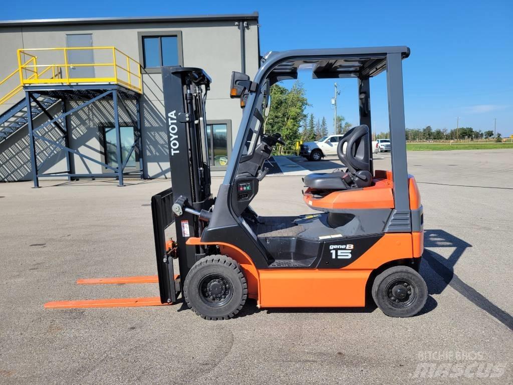 Toyota 8 FB 15 Elektriniai šakiniai krautuvai