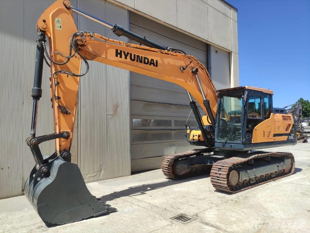 Hyundai HX 220 Vikšriniai ekskavatoriai