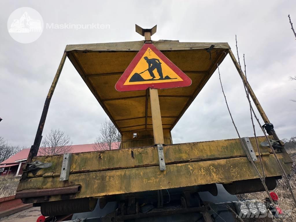 Mercedes-Benz 1117 L Sunkvežimiai su keliamuoju kabliu