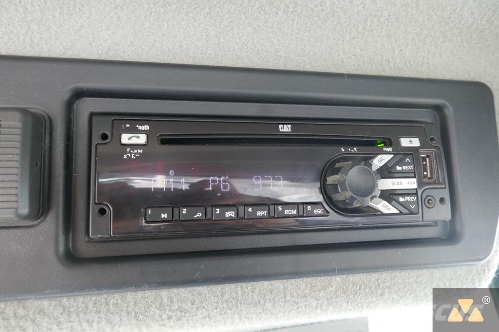 CAT 966M Naudoti ratiniai krautuvai