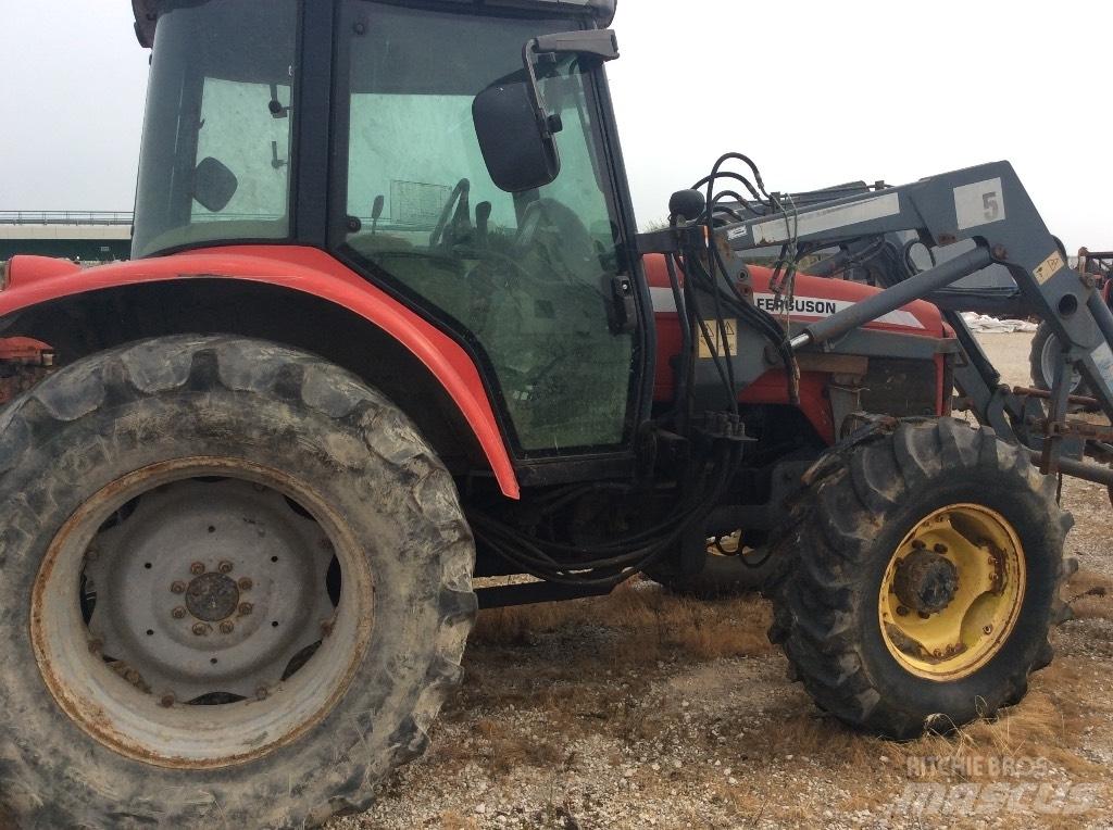 Massey Ferguson 5435 Traktoriai