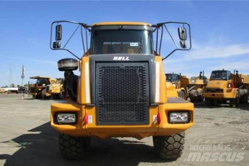 Bell B30D Karjeriniai savivarčiai