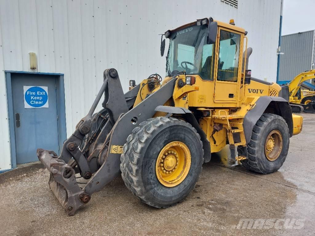 Volvo L90E Naudoti ratiniai krautuvai