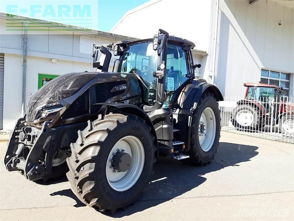 Valtra q265 Traktoriai