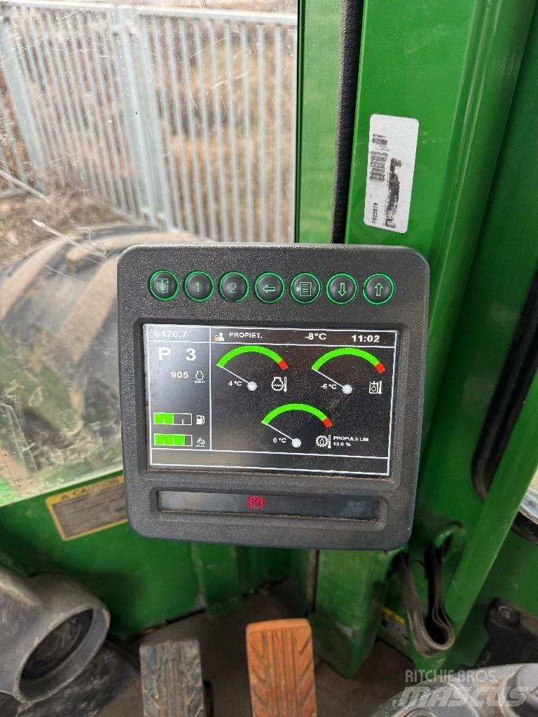 John Deere 748 Skiedrovežiai