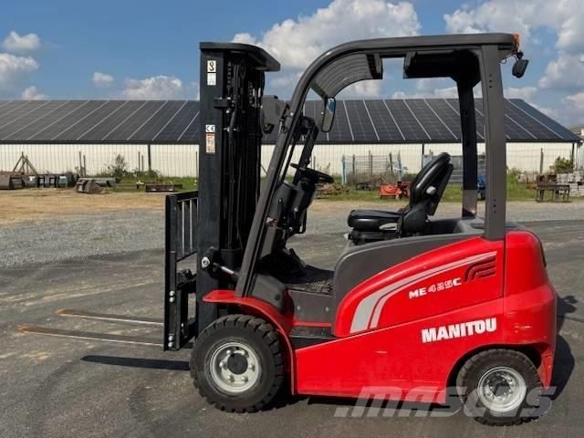 Manitou ME 425 Elektriniai šakiniai krautuvai