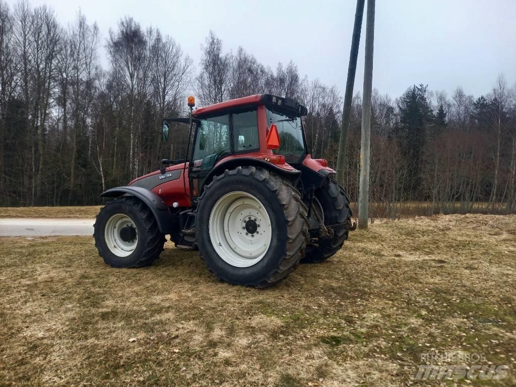 Valtra T 190 Traktoriai