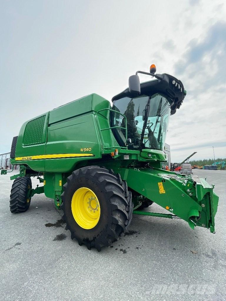 John Deere W 540 Derliaus nuėmimo kombainai
