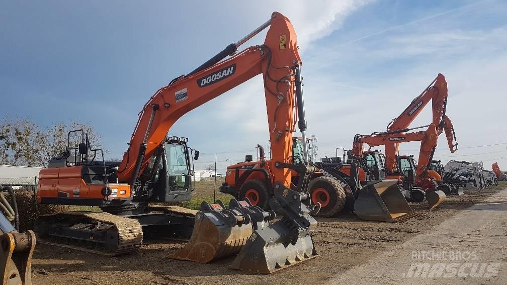 Doosan DX 225 Vikšriniai ekskavatoriai