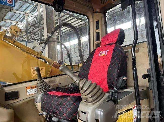 CAT 320 BL Vikšriniai ekskavatoriai