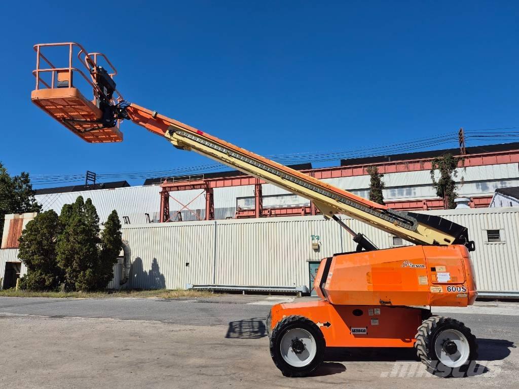 JLG 600 S Teleskopiniai keltuvai