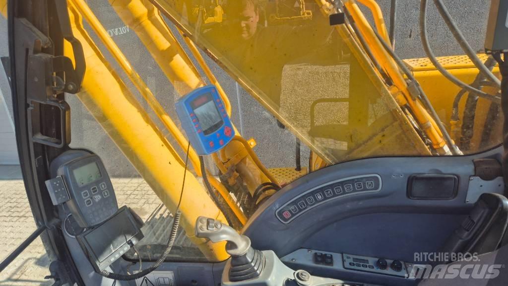 JCB JS 220 LC Vikšriniai ekskavatoriai