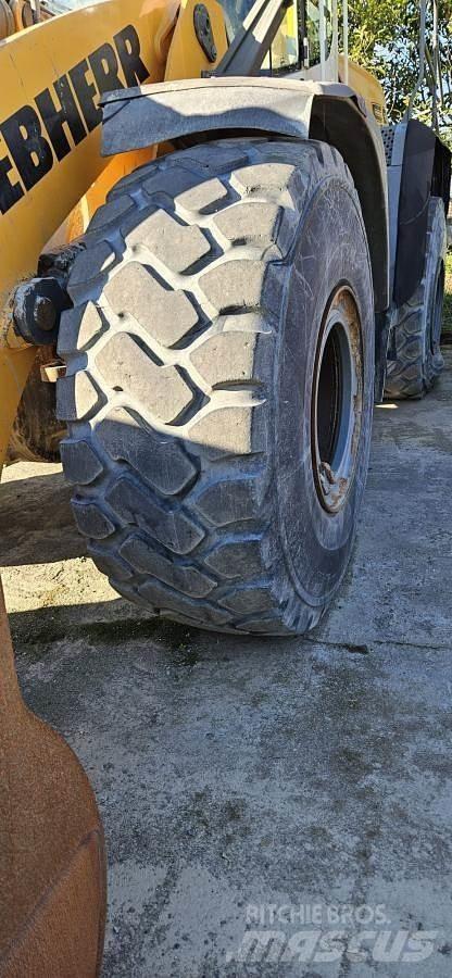 Liebherr L580 - Naudoti ratiniai krautuvai