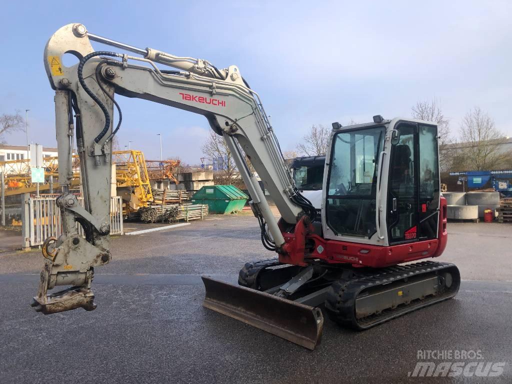 Takeuchi TB 370 Vidutinės galios ekskavatoriai 7-12 t