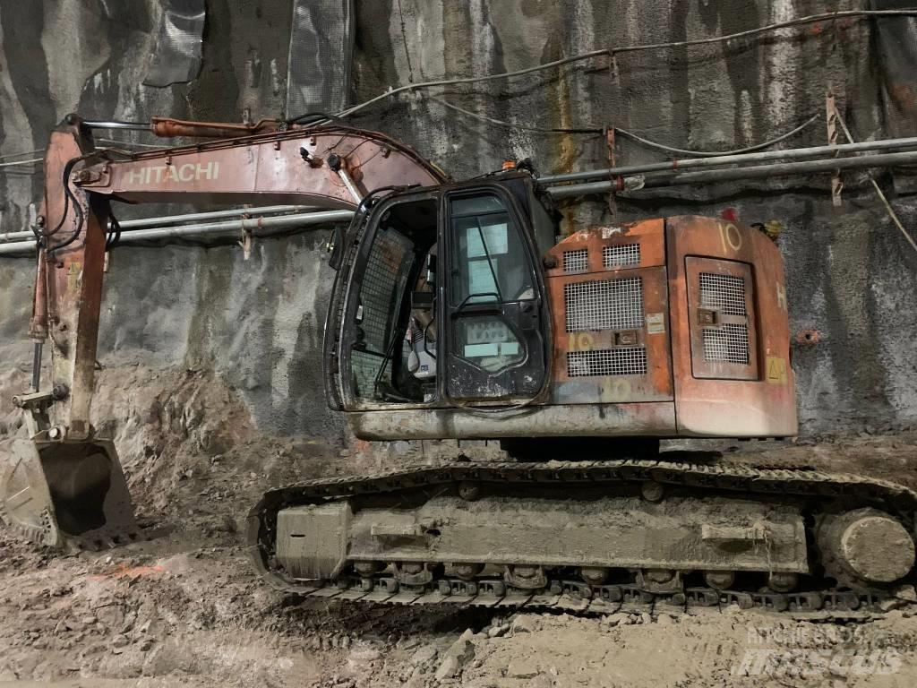 Hitachi ZX225US-5A Statyba - Kita