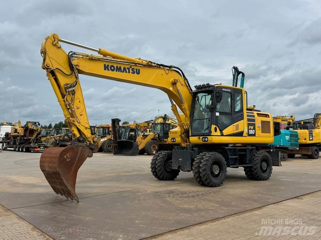 Komatsu PW180-11 Ratiniai ekskavatoriai