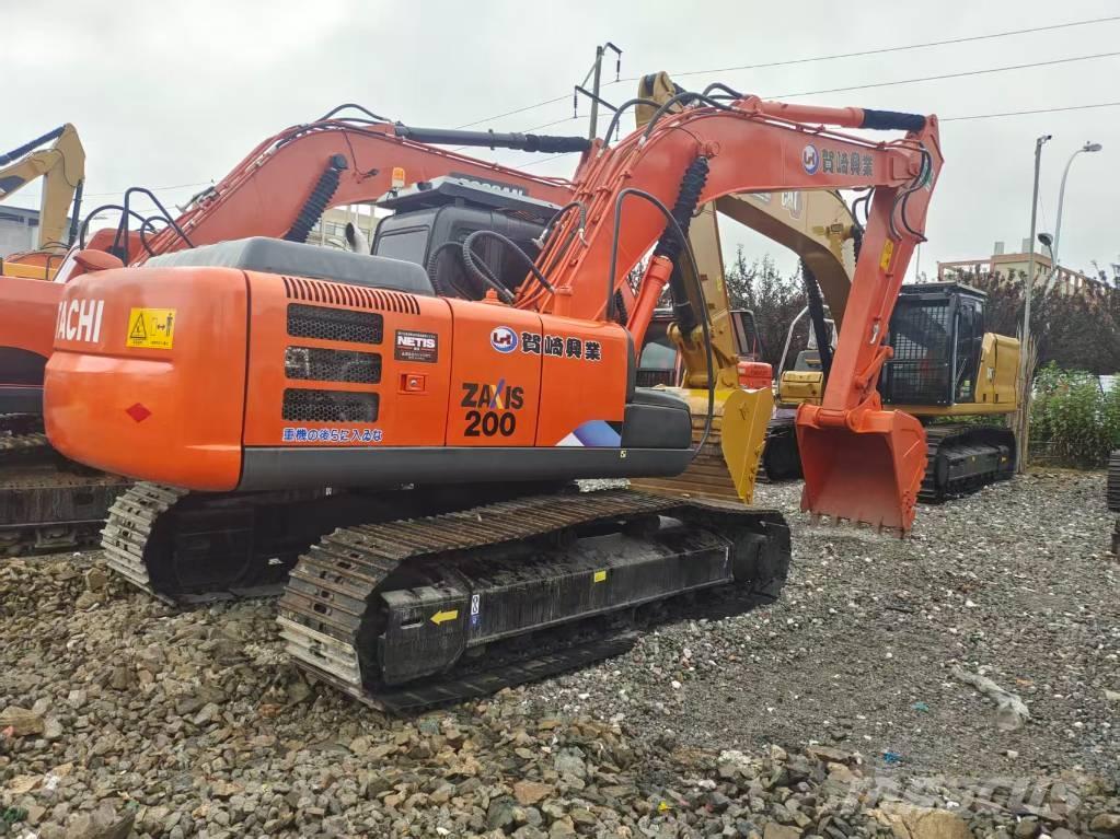 Hitachi ZX 200 Vikšriniai ekskavatoriai