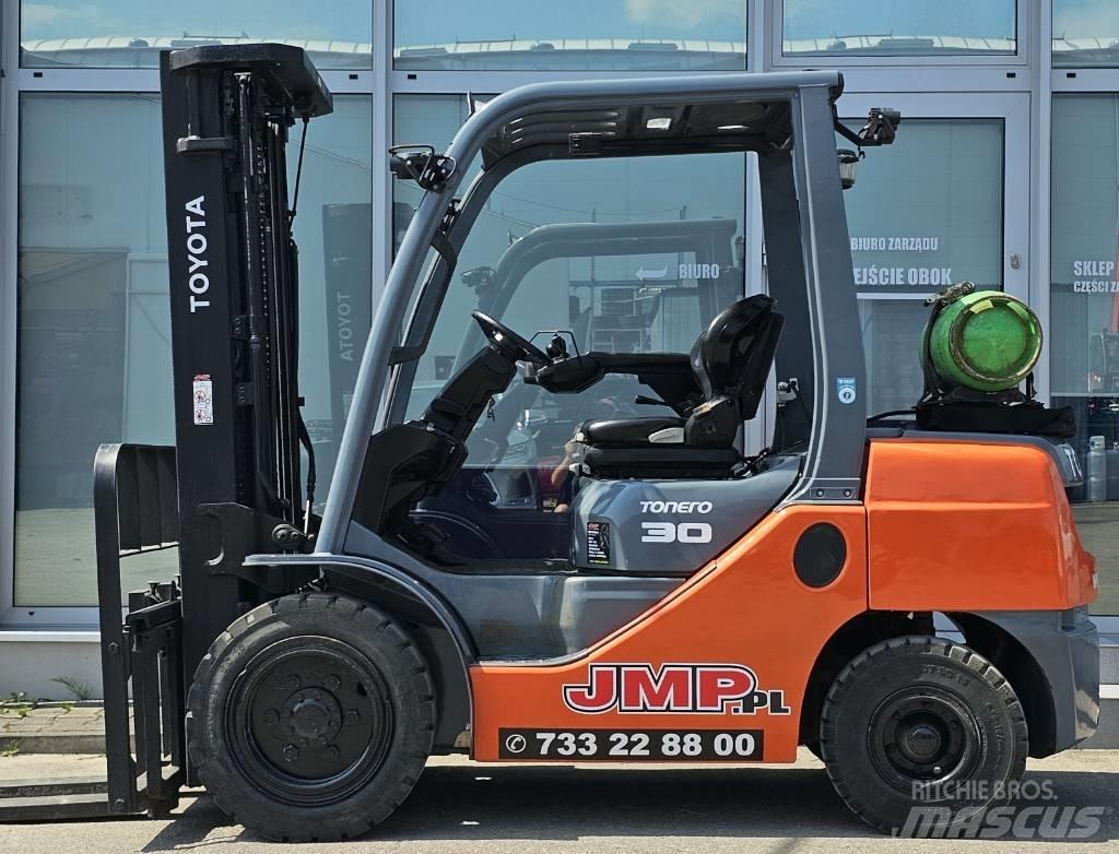 Toyota 8 FG 30 F LPG (dujiniai) krautuvai