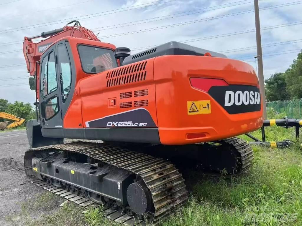 Doosan DX 225LC-9C Vikšriniai ekskavatoriai