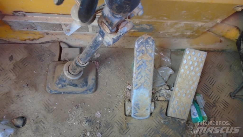 Volvo A 25 B Visureigiai krautuvai