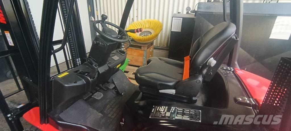 Manitou MI 25 Dyzeliniai krautuvai