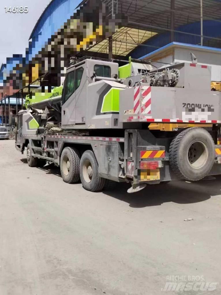 Zoomlion ztc251v5 Visureigiai kranai