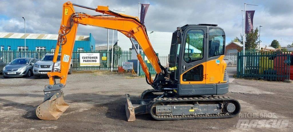 Develon Excavator Vikšriniai ekskavatoriai