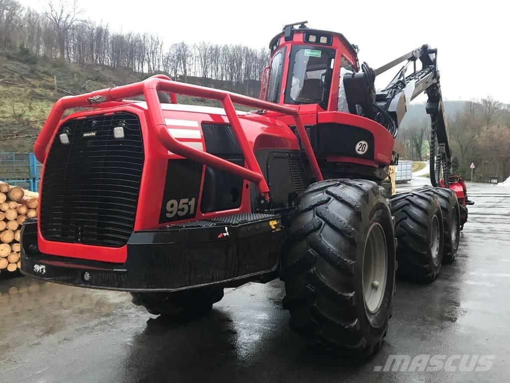 Komatsu 951 Miško technika (Harvesteriai)