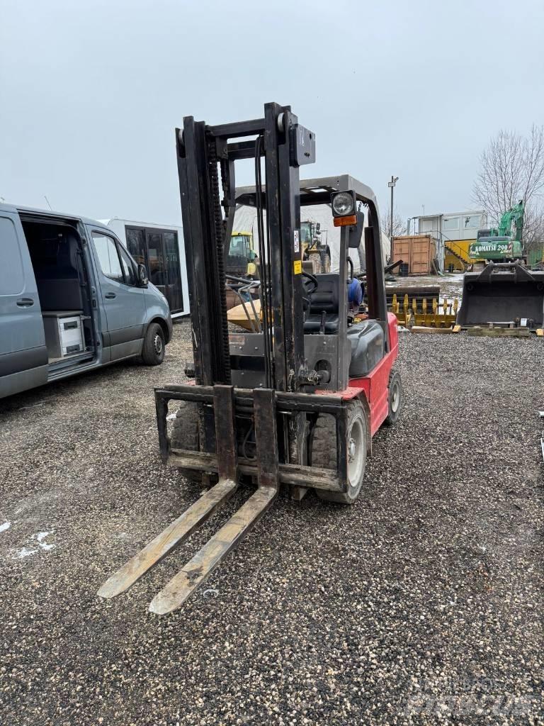 Manitou CG 30 P LPG (dujiniai) krautuvai