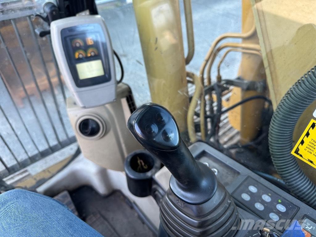 CAT 312 C Vikšriniai ekskavatoriai