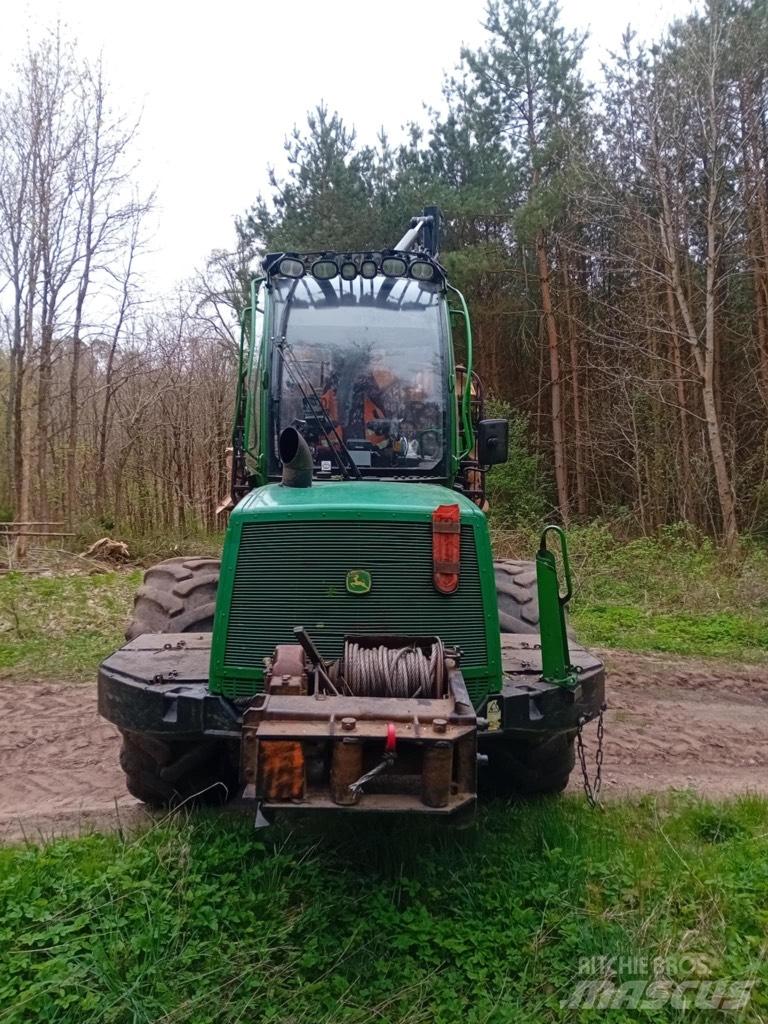 John Deere 1010 E Naudoti miškovežiai (Forvarderiai)
