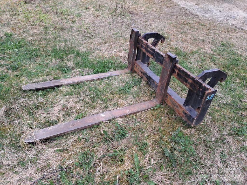 Hitachi ZW75-6C Naudoti ratiniai krautuvai