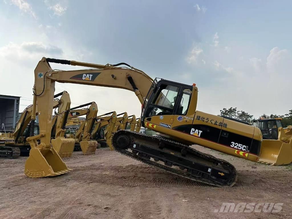 CAT 325 CL Vikšriniai ekskavatoriai