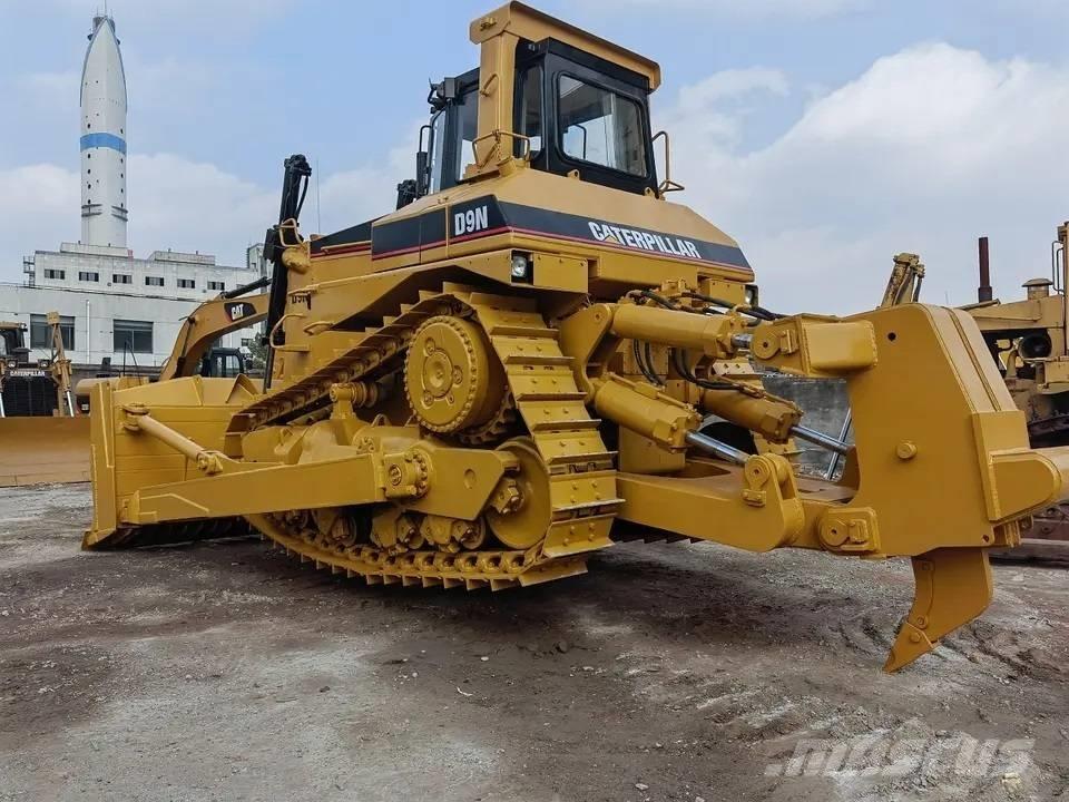 CAT D9N Vikšriniai buldozeriai