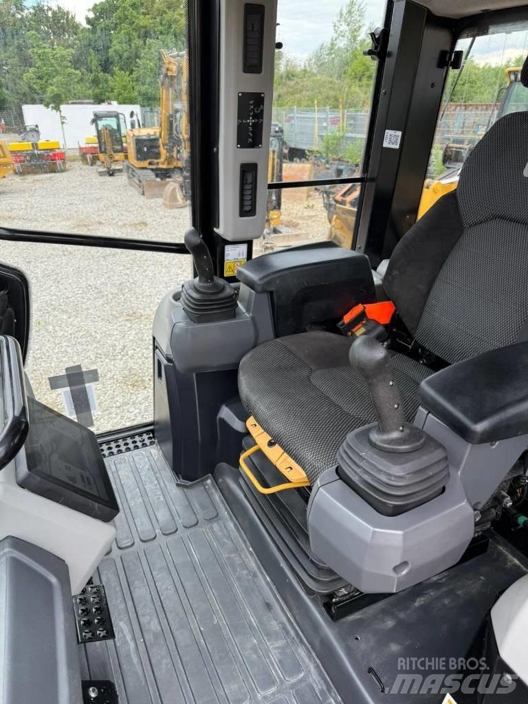 CAT 953-12 Vikšriniai krautuvai