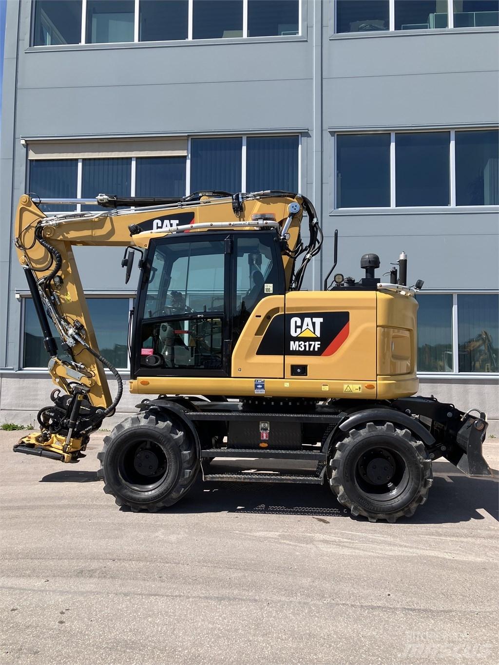 CAT 317 F Ratiniai ekskavatoriai