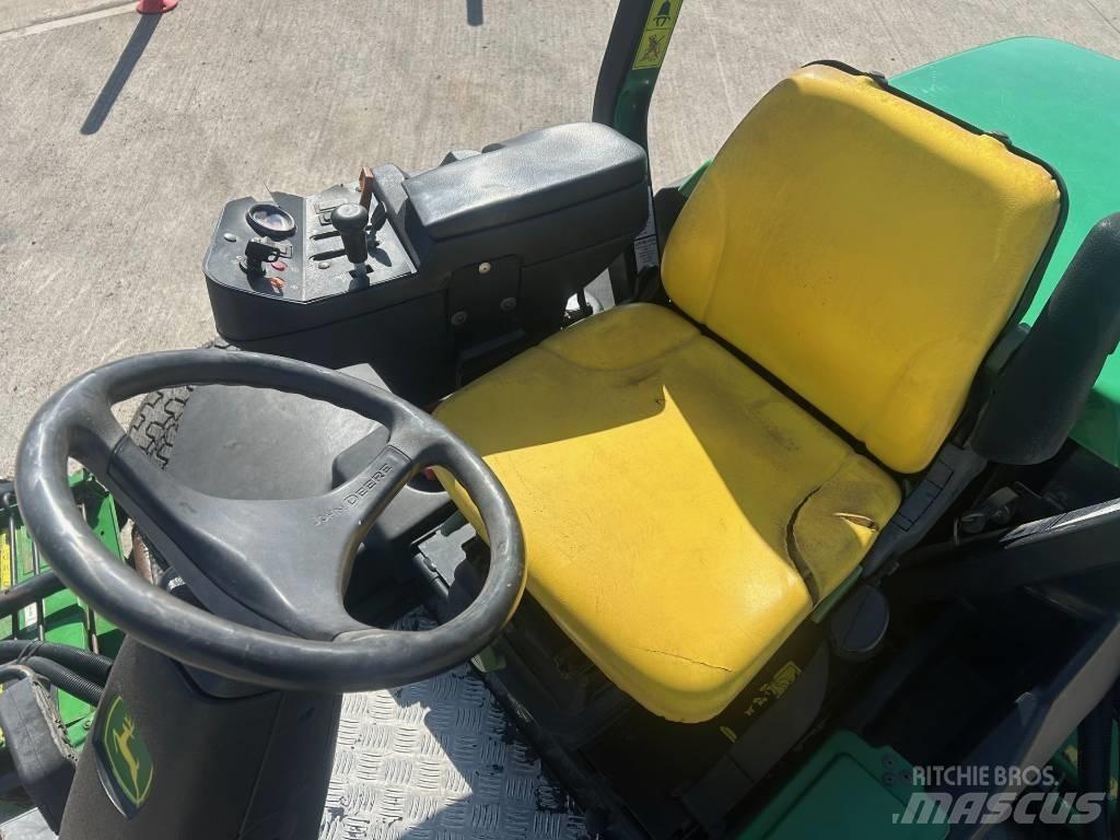 John Deere 3235C Savaeigės žoliapjovės