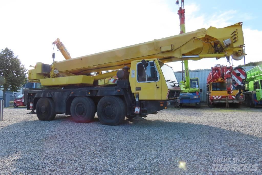 Grove GMK 3050 Visureigiai kranai