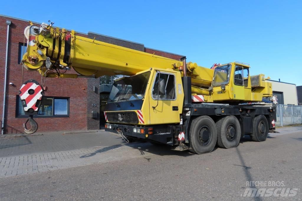 Grove GMK 3050 Visureigiai kranai