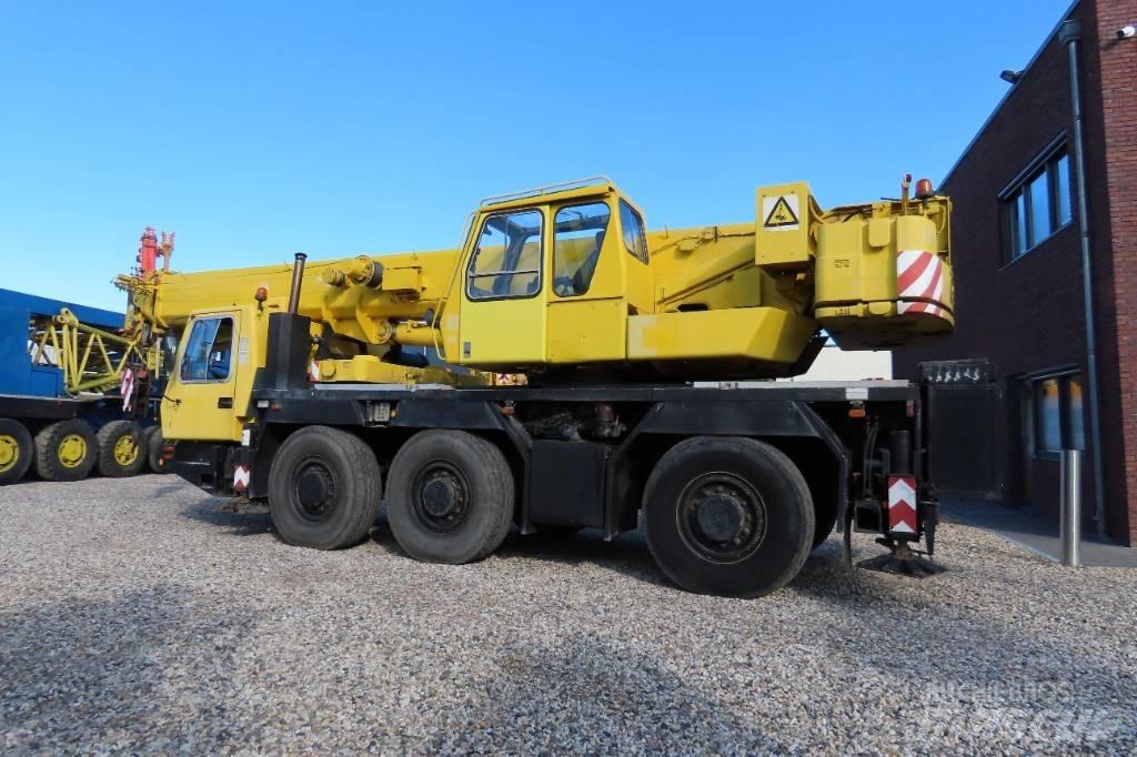 Grove GMK 3050 Visureigiai kranai