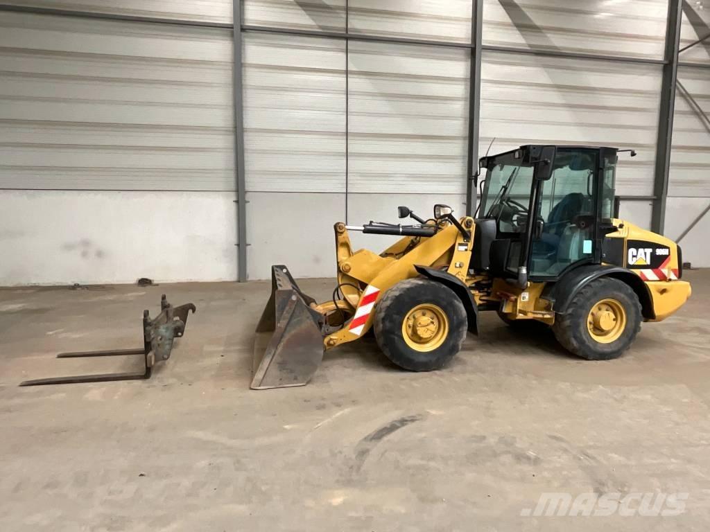 CAT 906 H Naudoti ratiniai krautuvai