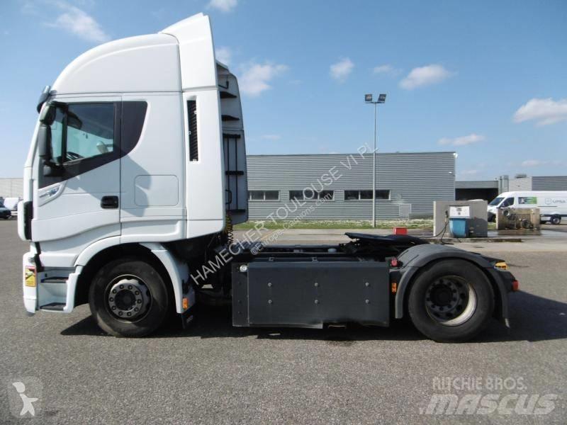 Iveco NP460 Naudoti vilkikai