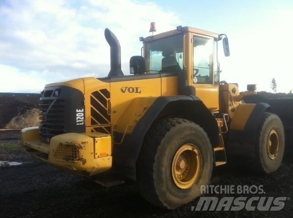 Volvo L120E Naudoti ratiniai krautuvai